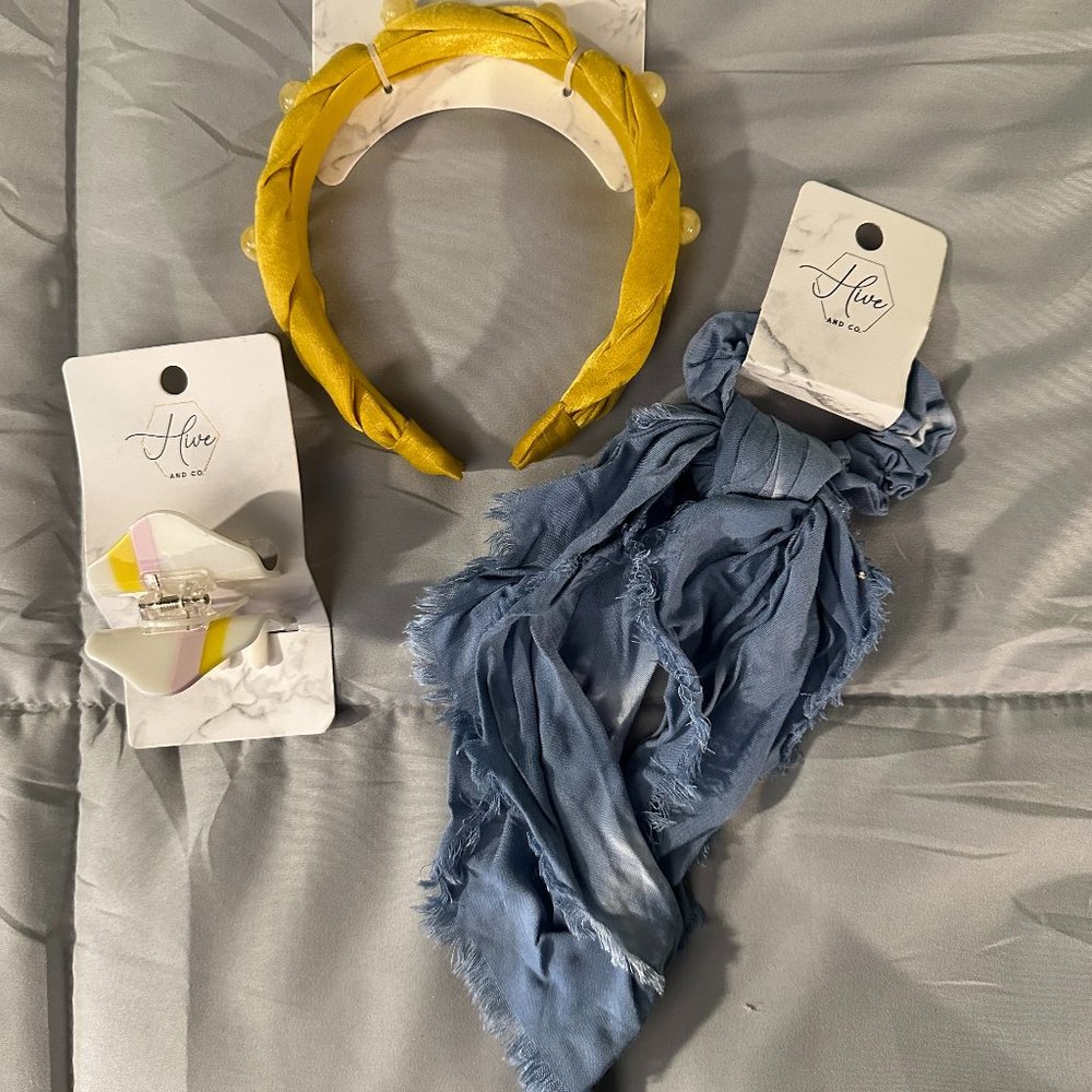 NEW - Bundle of (3) - Hive Hair Accessories
